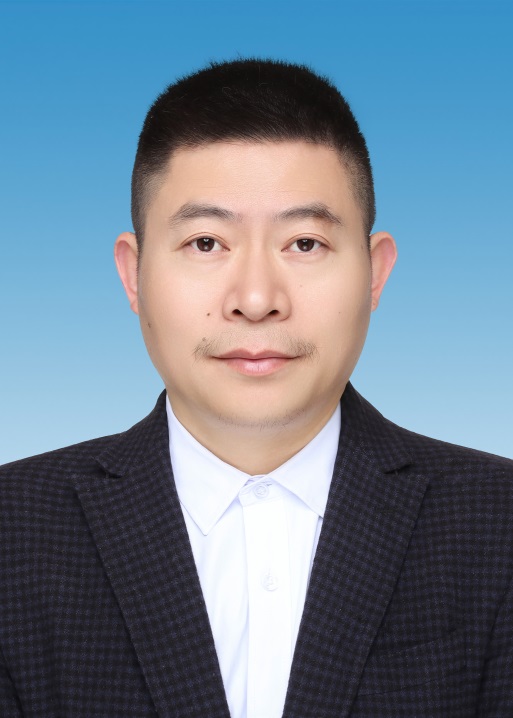 查云飞
